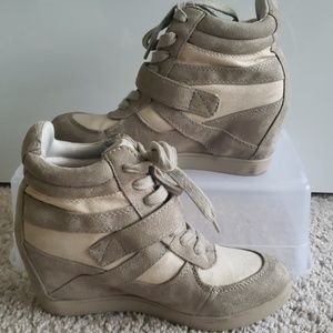 Sneaker Wedges